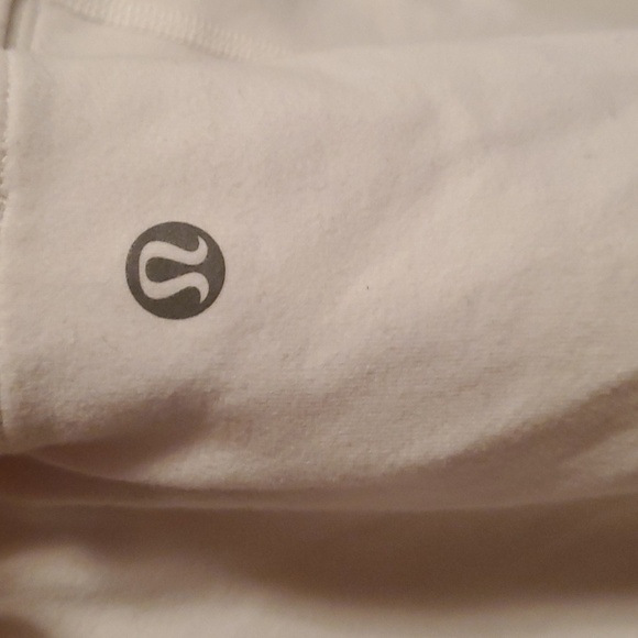 Lululemon athletica Enhearten Tank, built in bra. White. Women size 6. - Picture 5 of 12